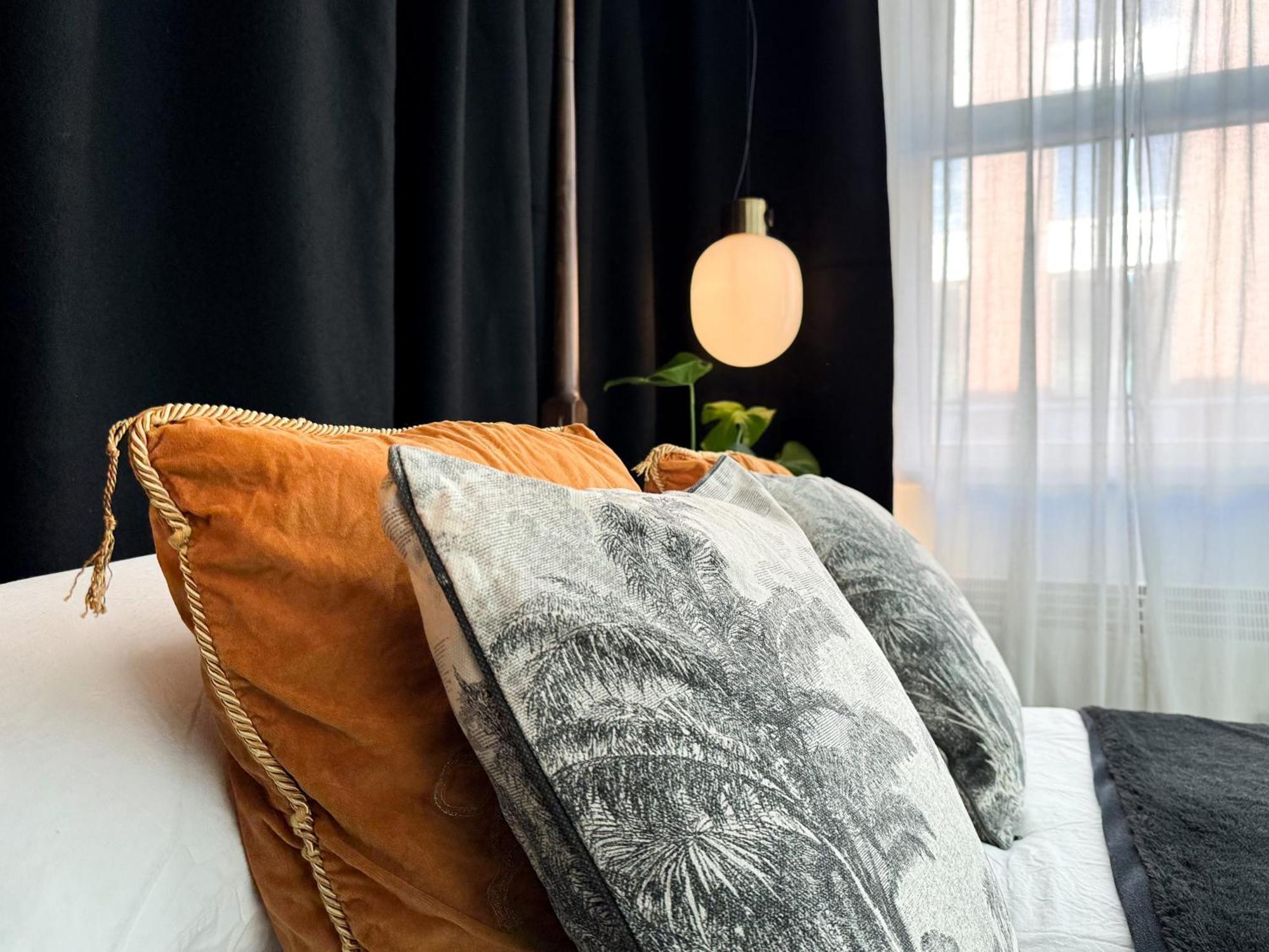 Appartement Tranquil Oasis W 100Inch Cinema & Hammock, By The Design Traveller à Londres Extérieur photo